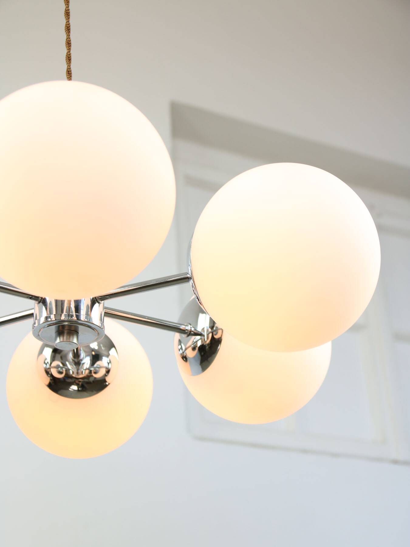 Space-age Italian Sputnik Chrome & Opaline Chandelier, 1970s