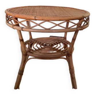 Rattan and bamboo coffee table from the 70s/80s with its magazine rack