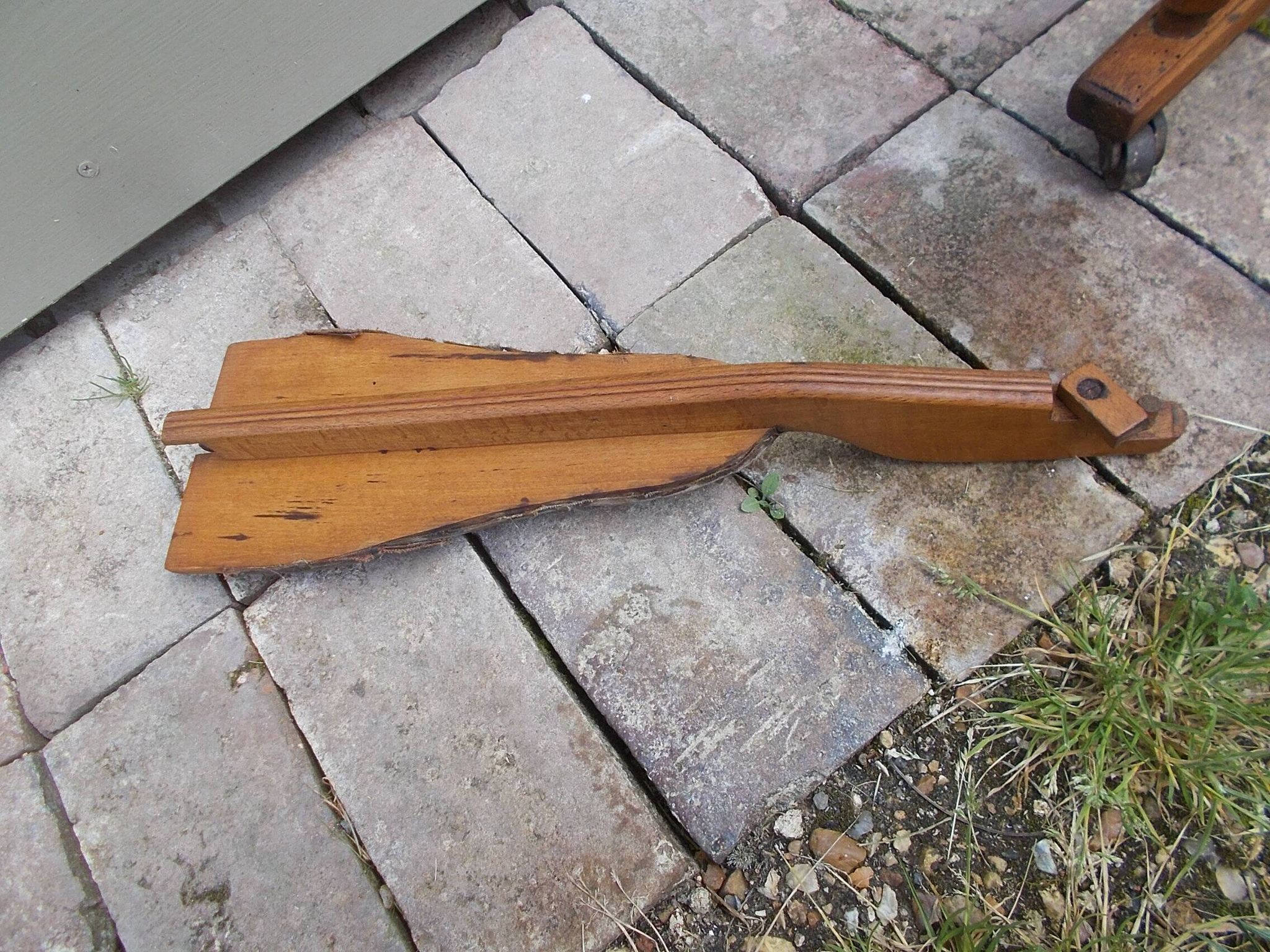 Ancienne chaise haute pour enfant Luterma