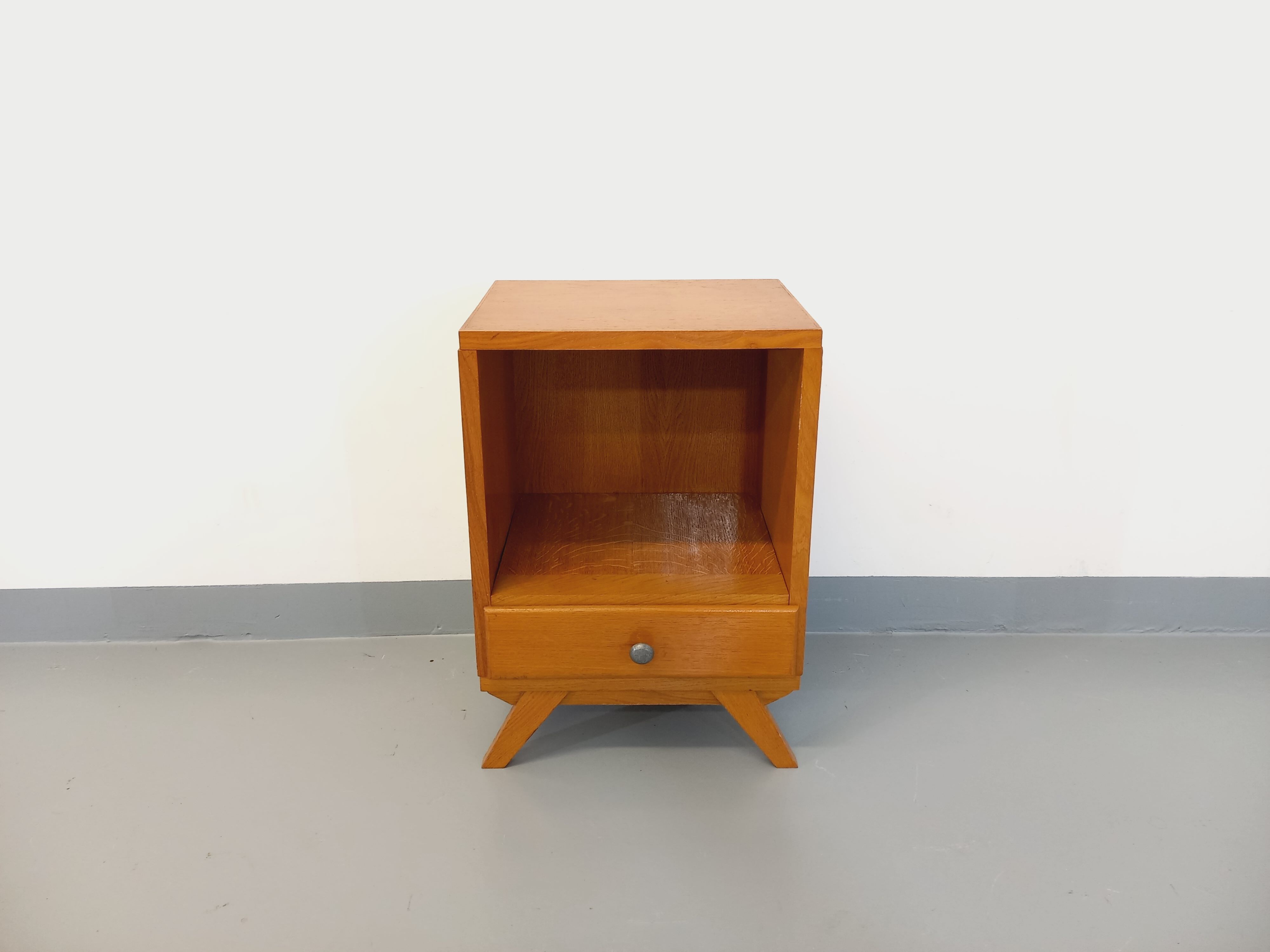 Vintage light wood bedside table from the 40s 50s