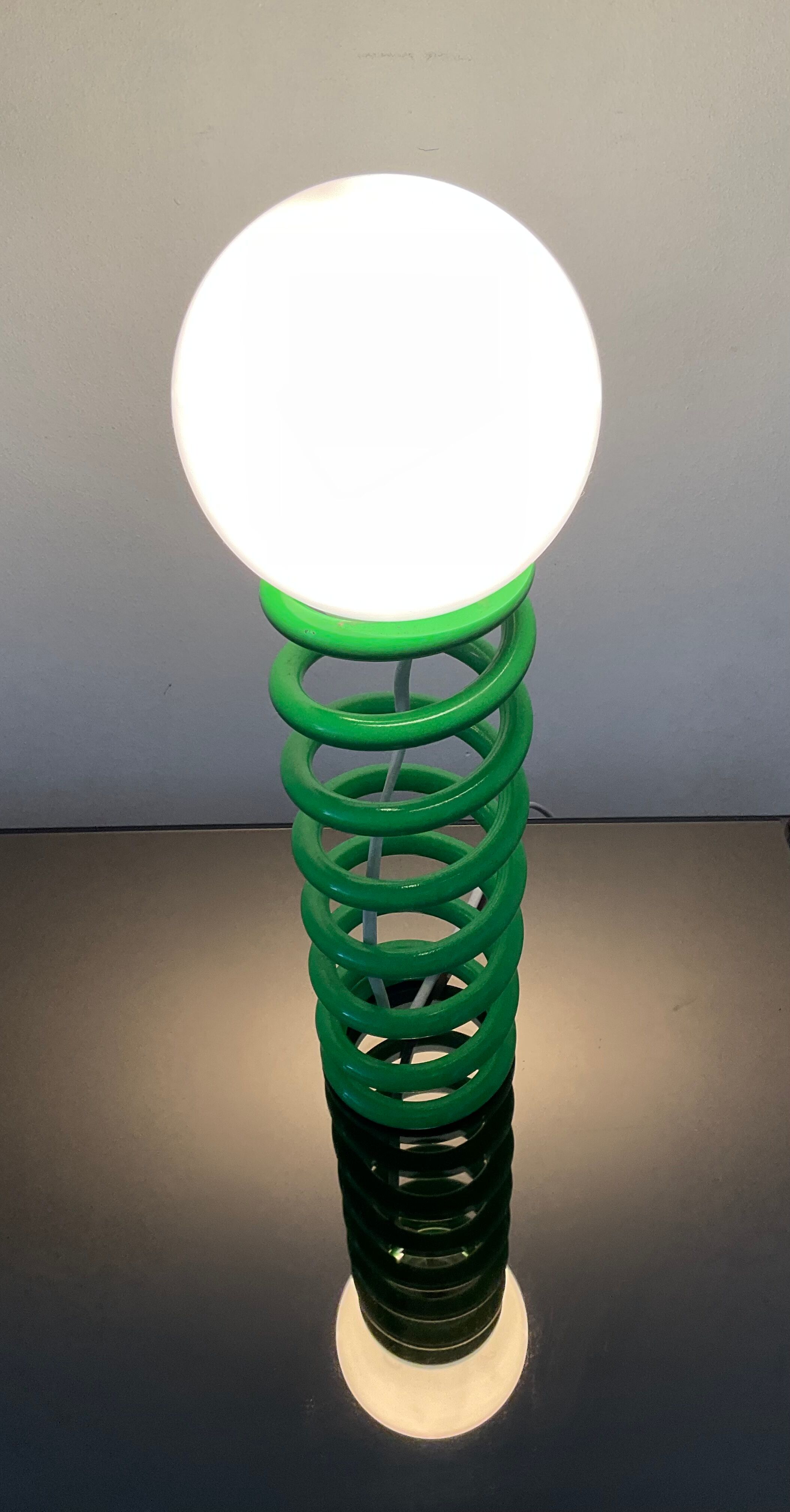 Vintage resort lamp in metal and opaline