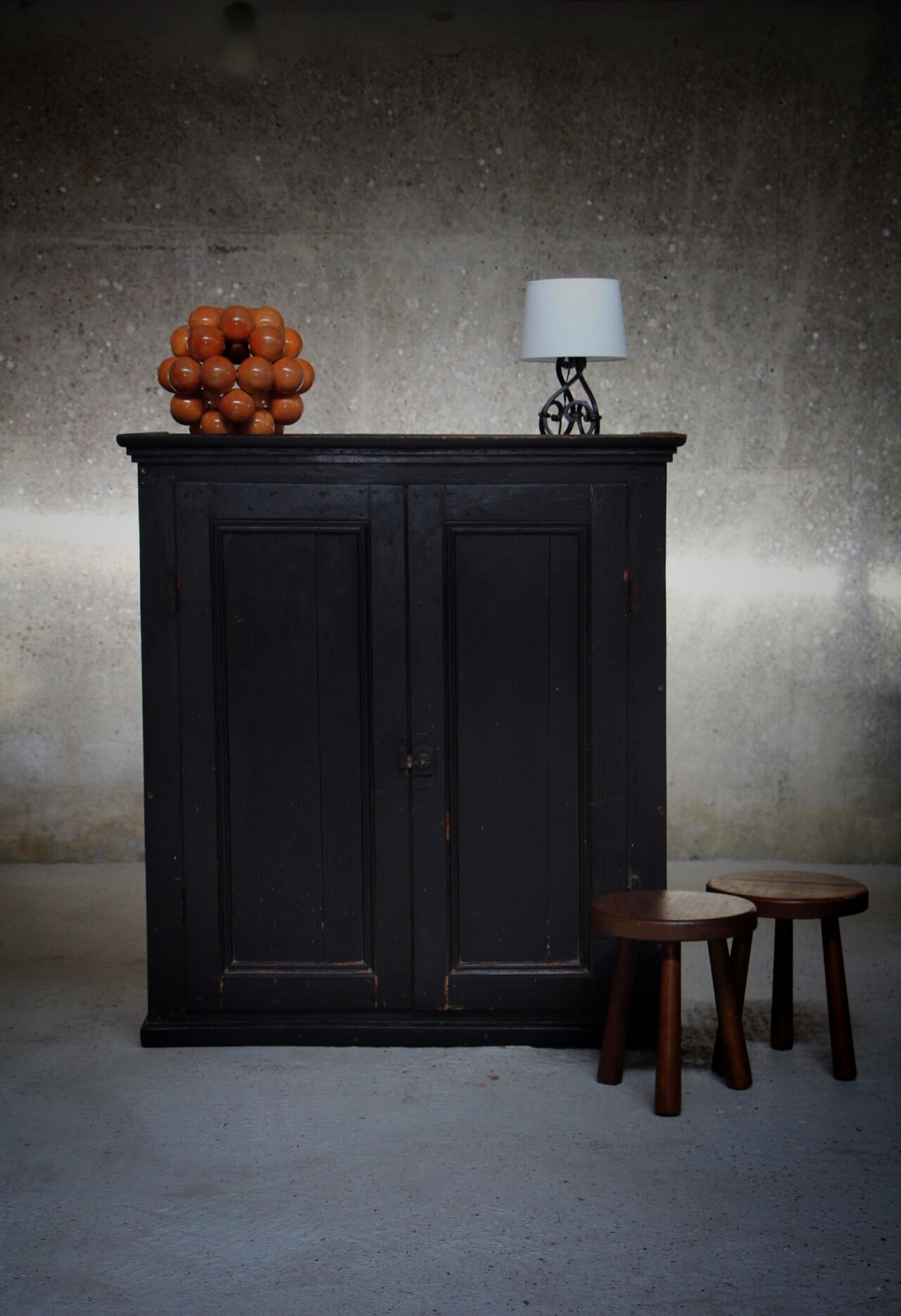 Rustic buffet French black 1920