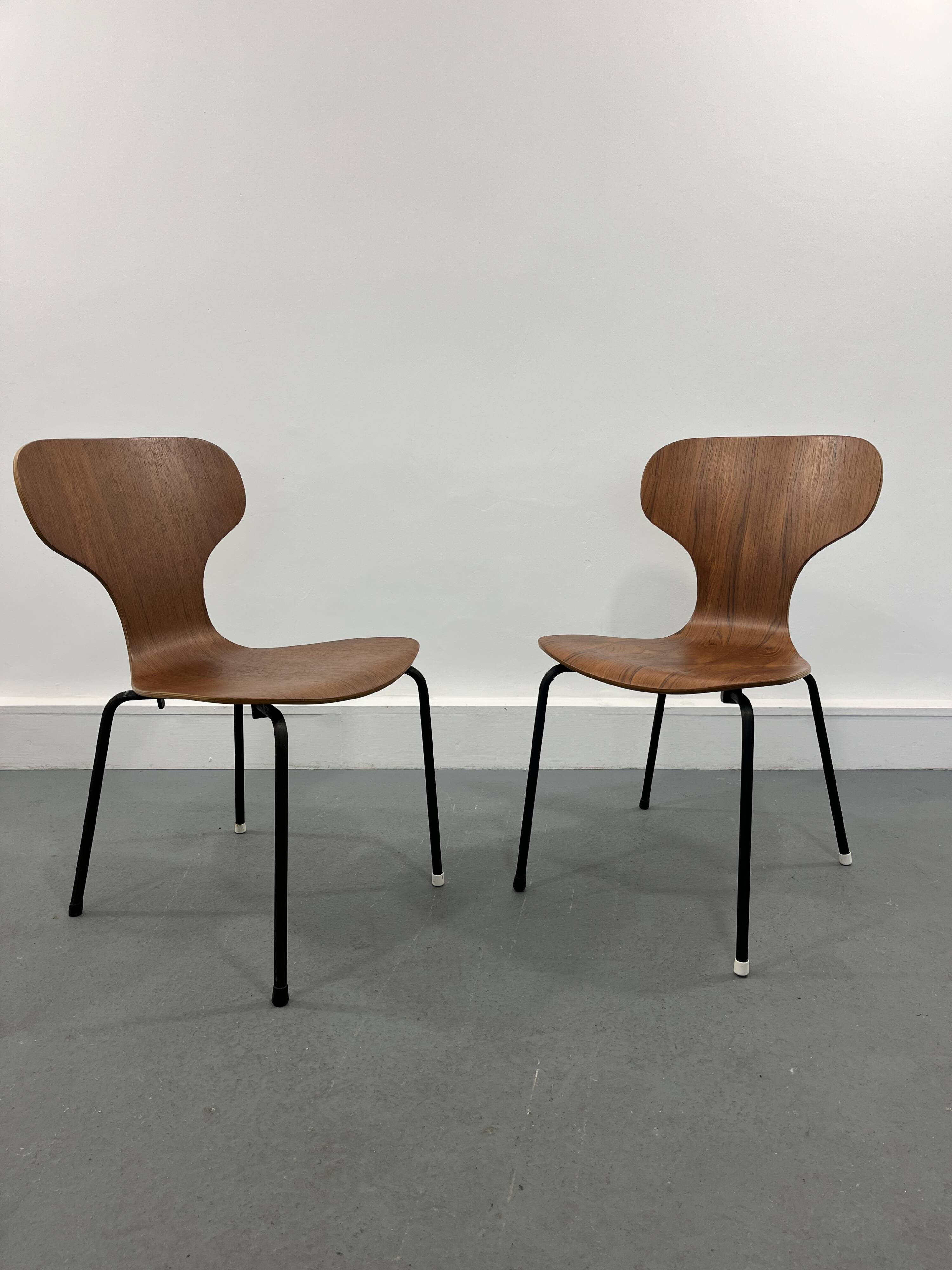 Mid-Century Danish Plywood Chairs, 1950s, Set of 2