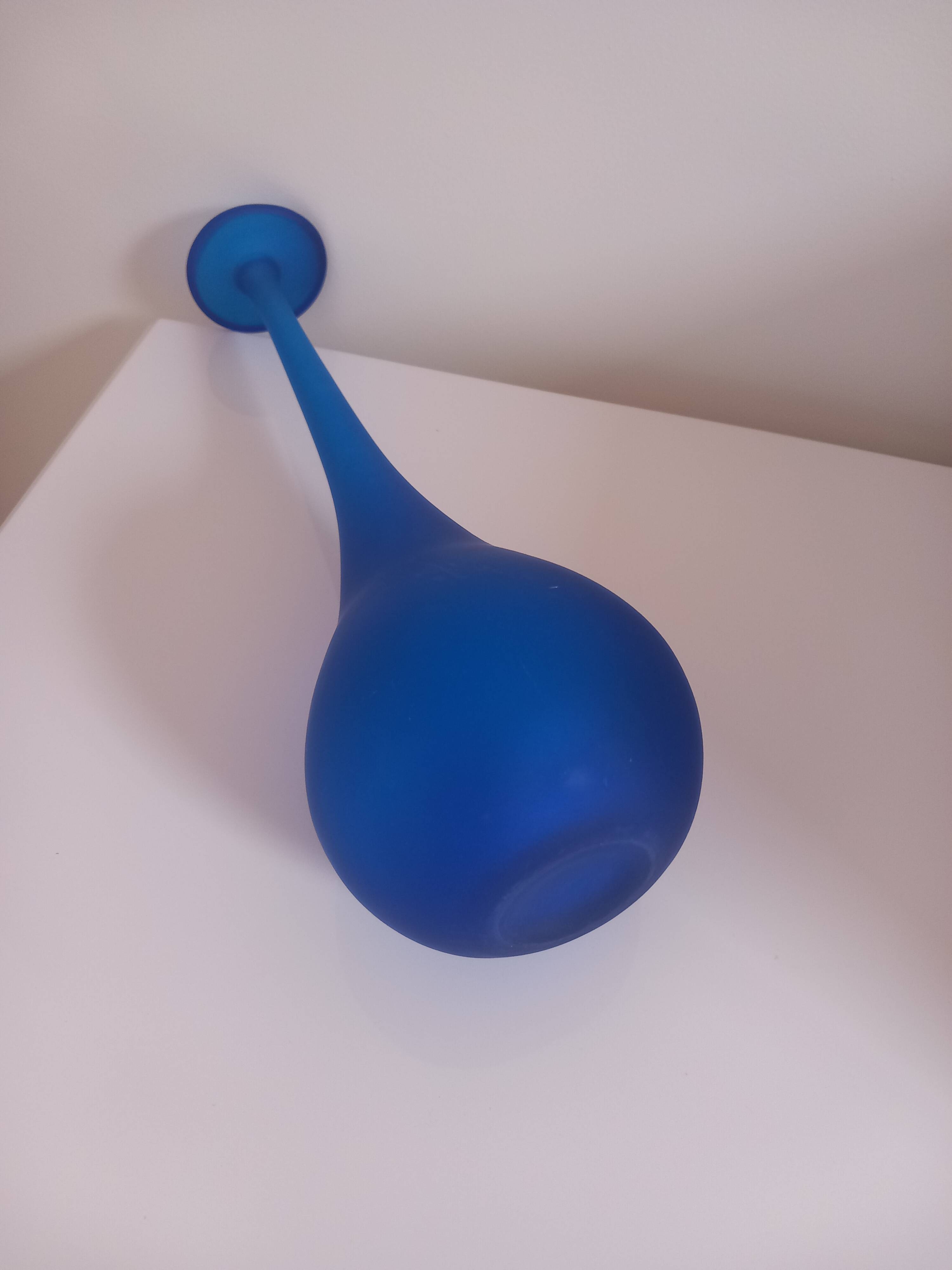 Translucent blue glass vase - Moretti style