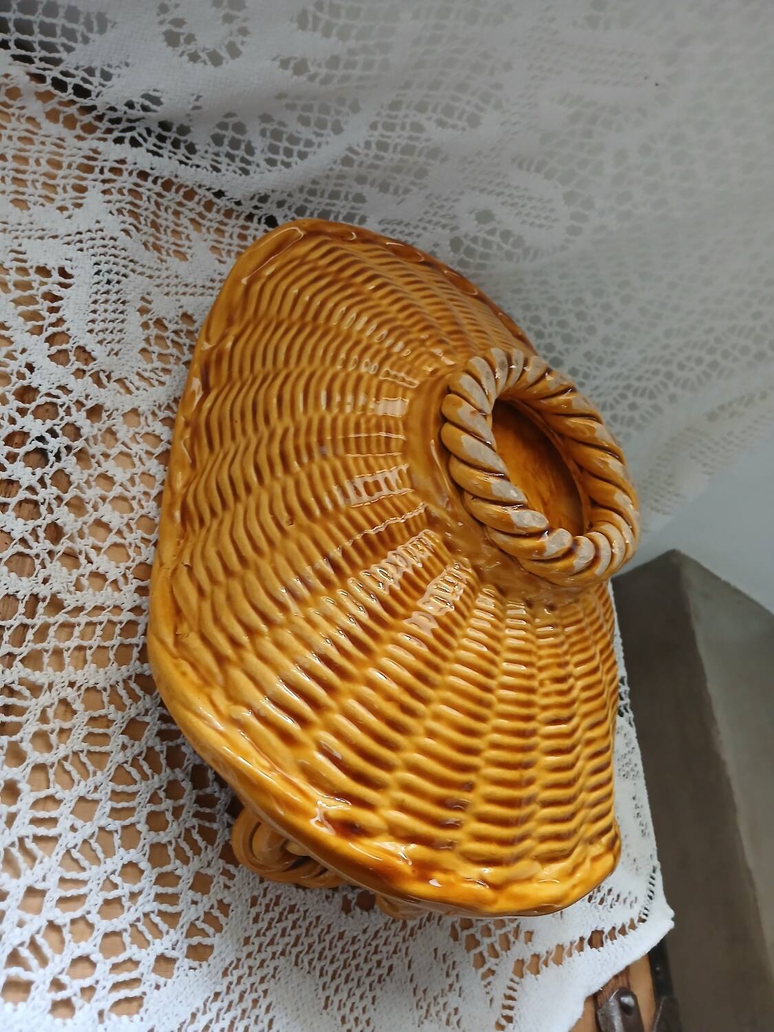 Vallauris fruit basket