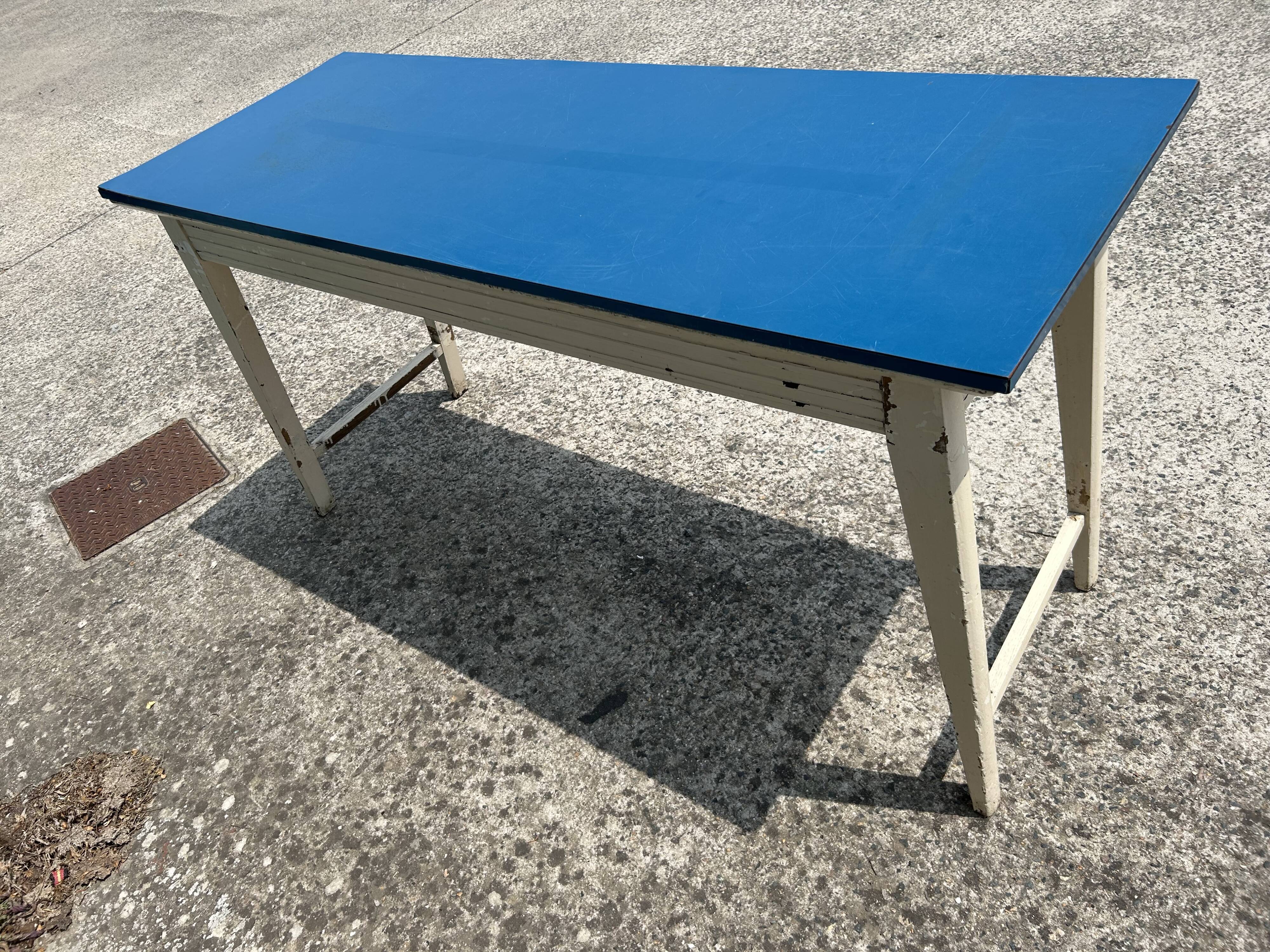 Florist craft table