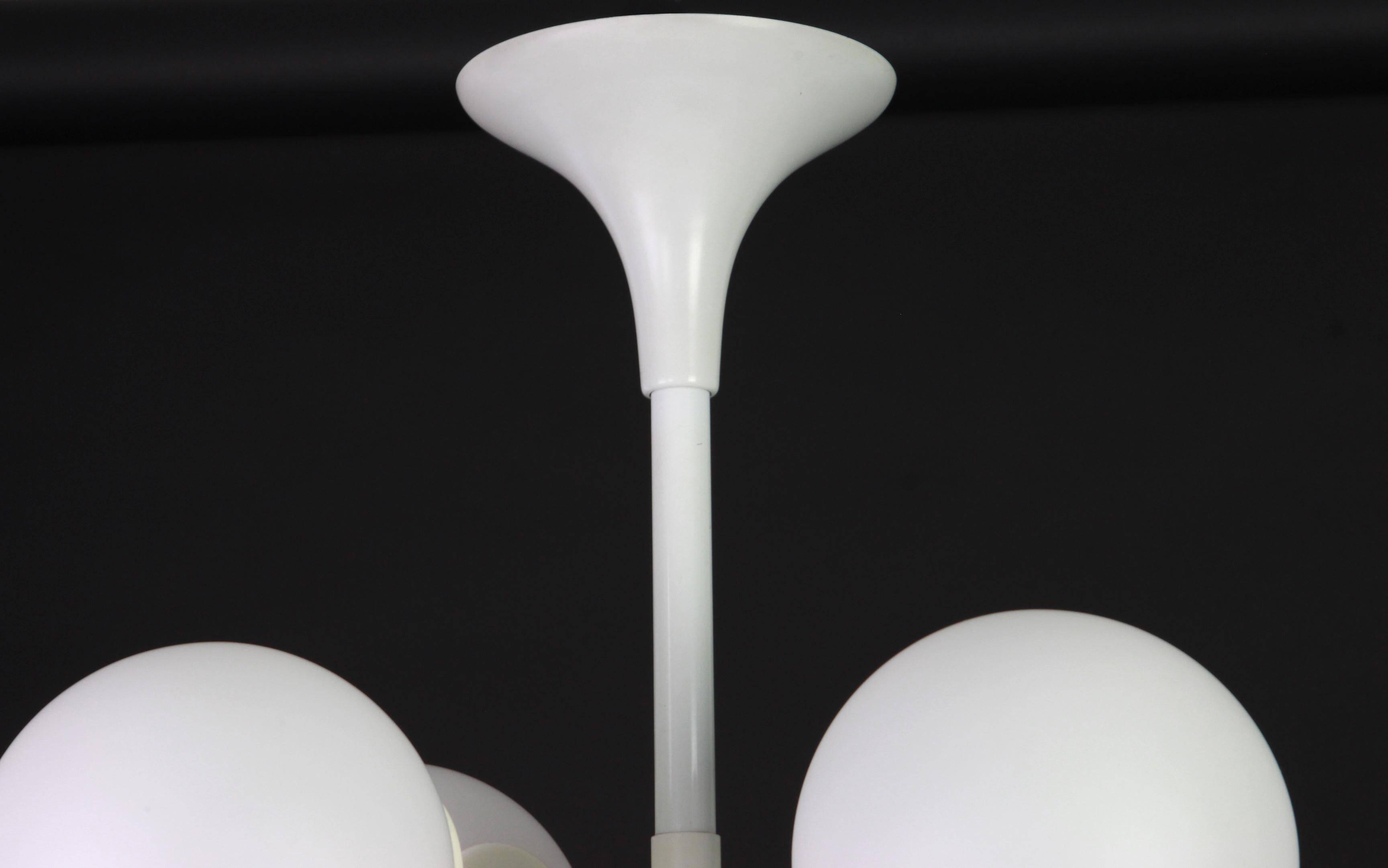 Atomic white lustre by E.R. Nelel for Temde, Switzerland, 1960s.