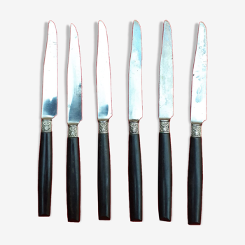 Lot de six couteaux de table