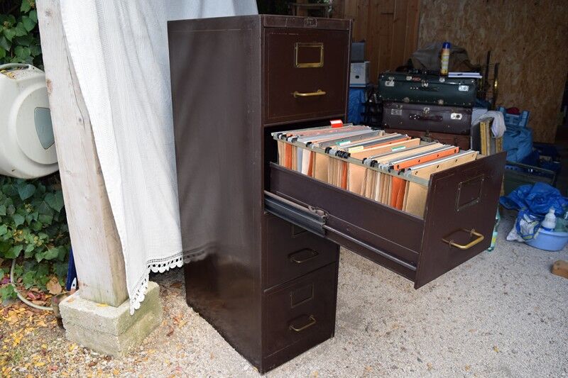 4 drawers of the 50s/60s metal furniture