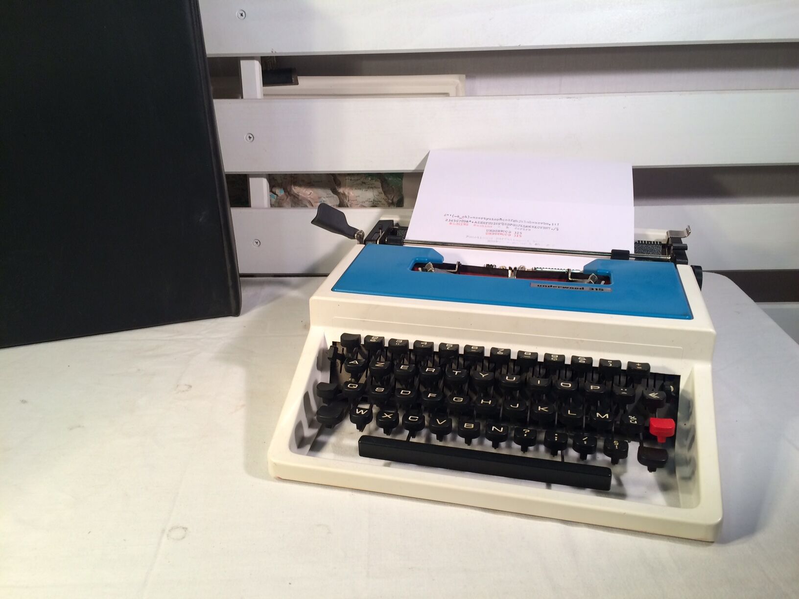 Underwood 315 portable typewriter 70