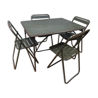 Table and 4 army foldable  chairs set 80s