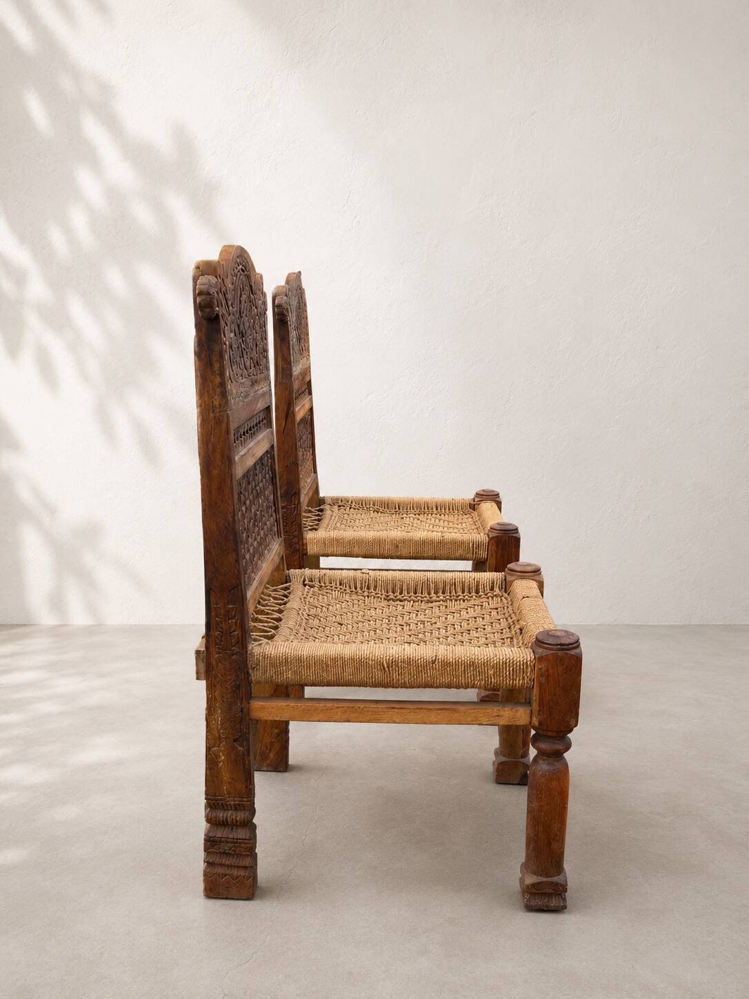 Fauteuil berbère marocain sculpté