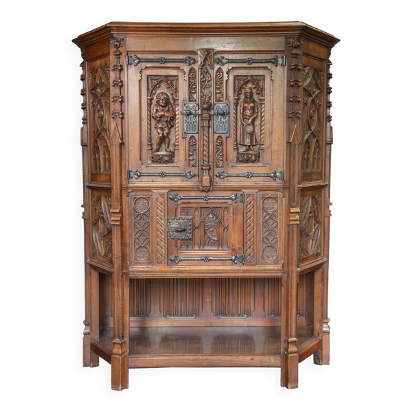 Cabinet, buffet sculpté français de style néo-gothique, fin du XIXe siècle