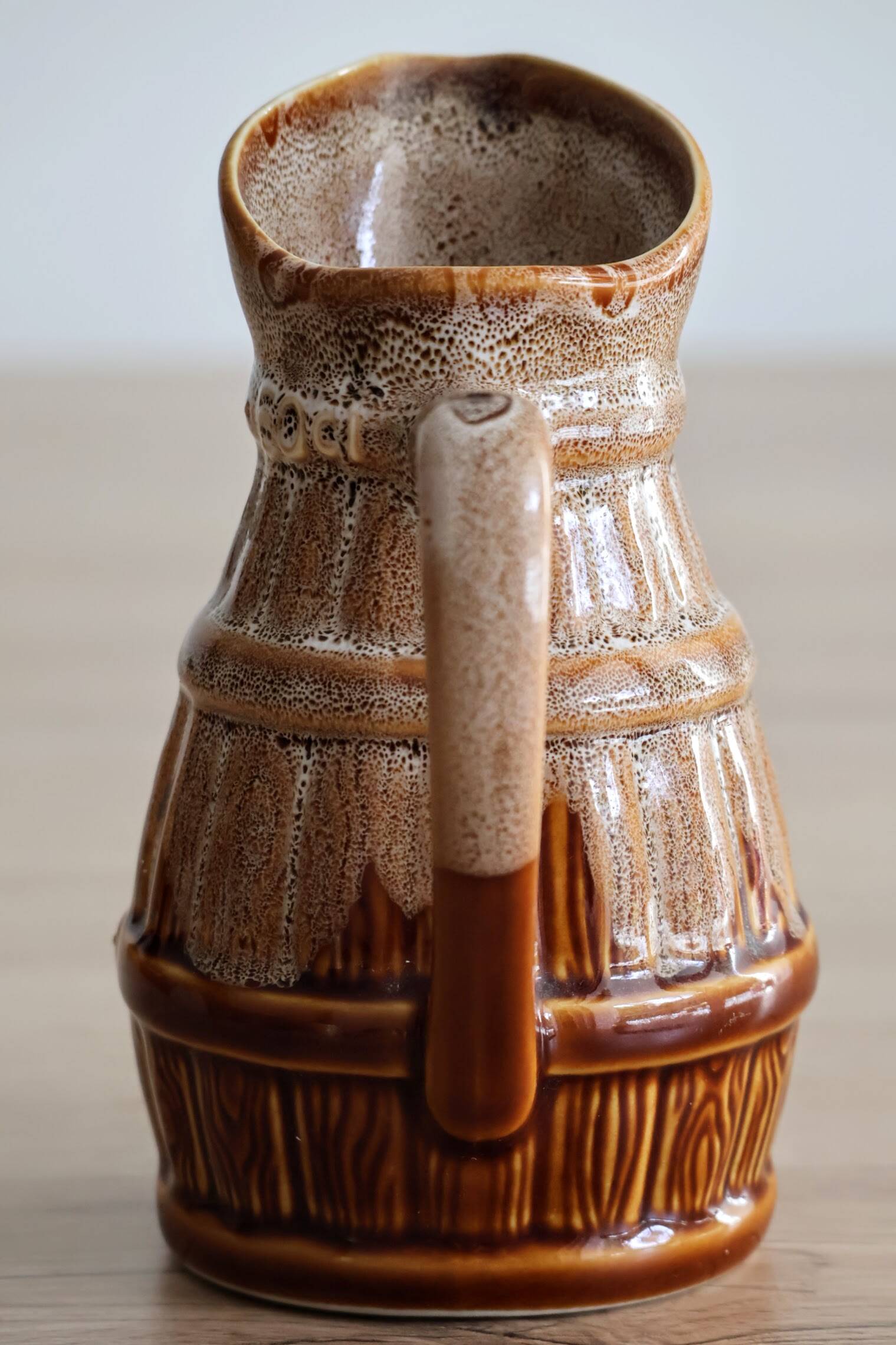 50cl glazed ceramic pitcher with beer barrel decoration