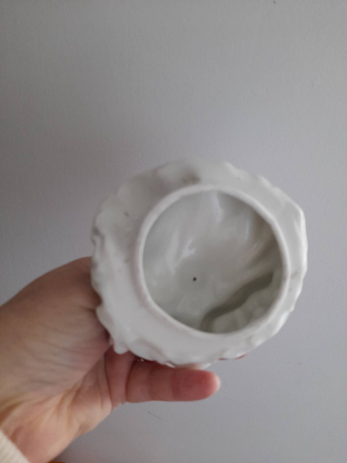 Lady’s porcelain compact or candy dish