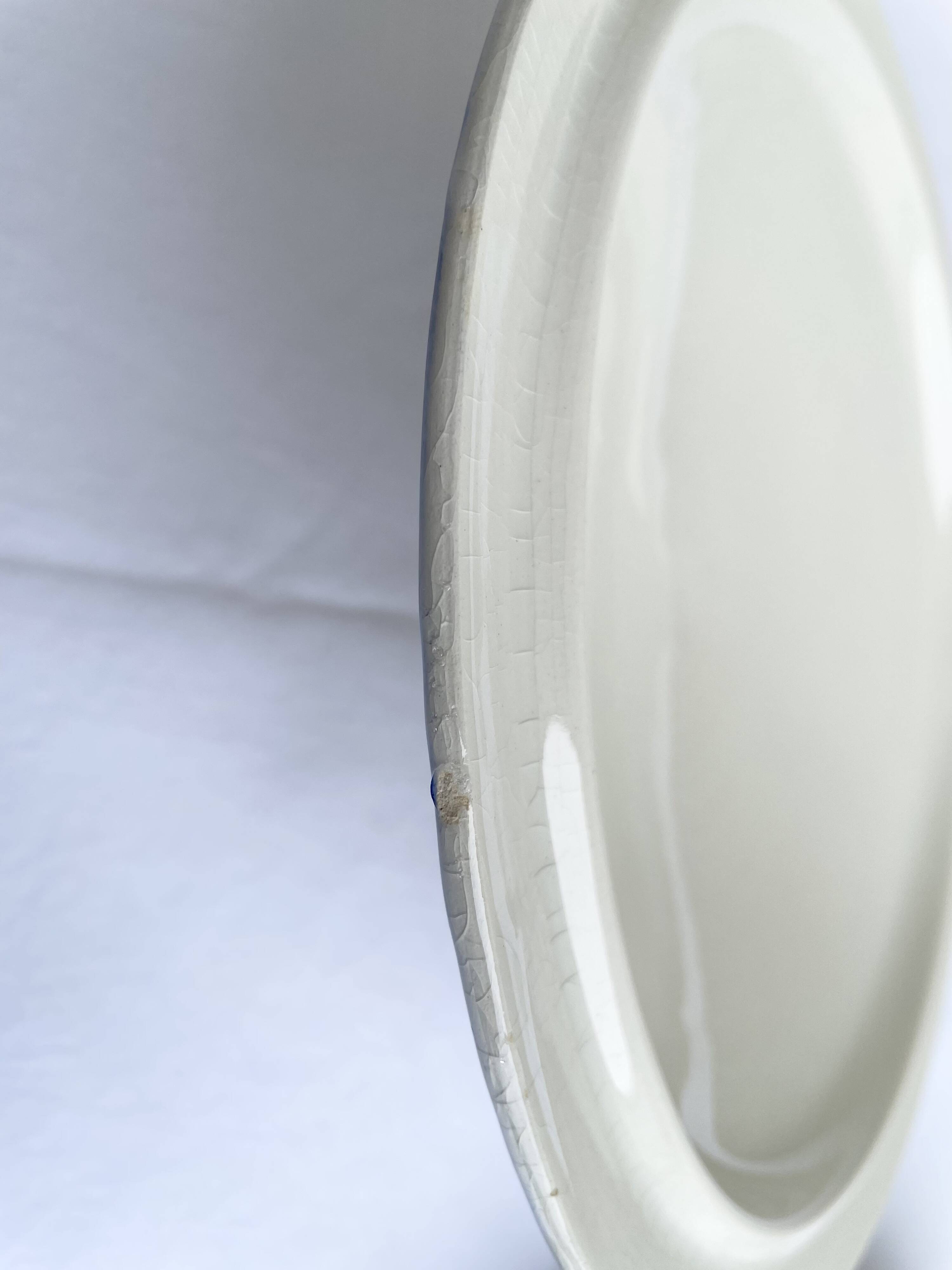 Antique GIEN soup tureen model "Alberic" from the 1940s.