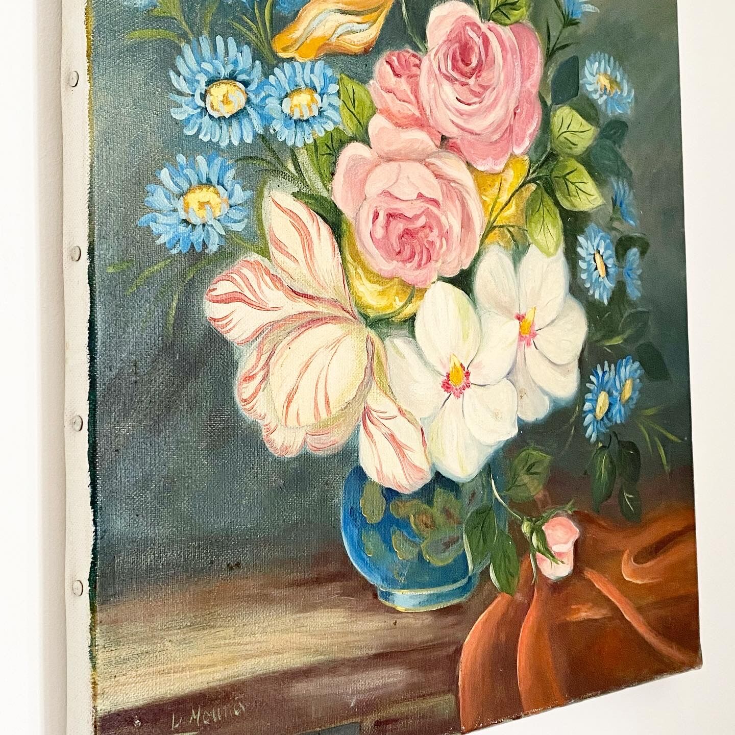 Painting bouquet of flowers