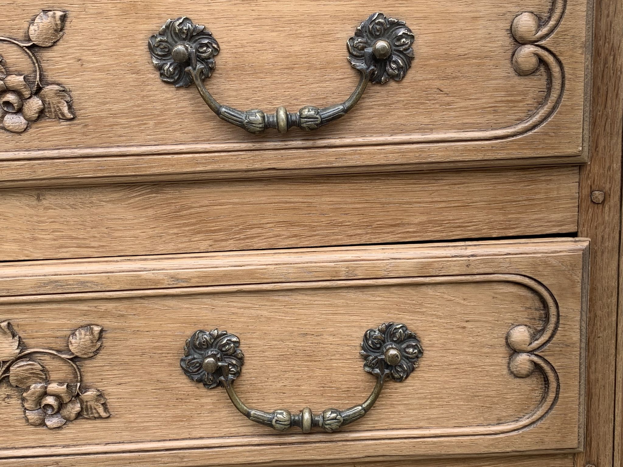 Louis XV style chest of drawers, solid raw oak, 1920.