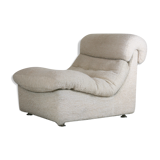 Chair "Space Age" in unbleached wool, France, circa 1970