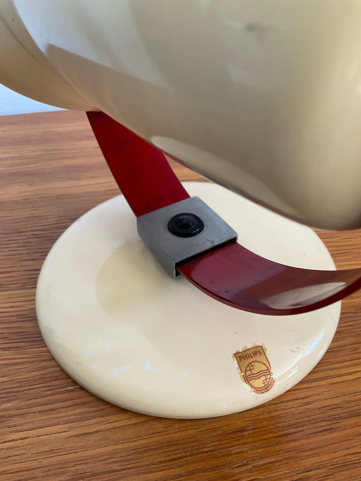 Lampe Infraphil Philips design Charlotte Perriand des années 60-70