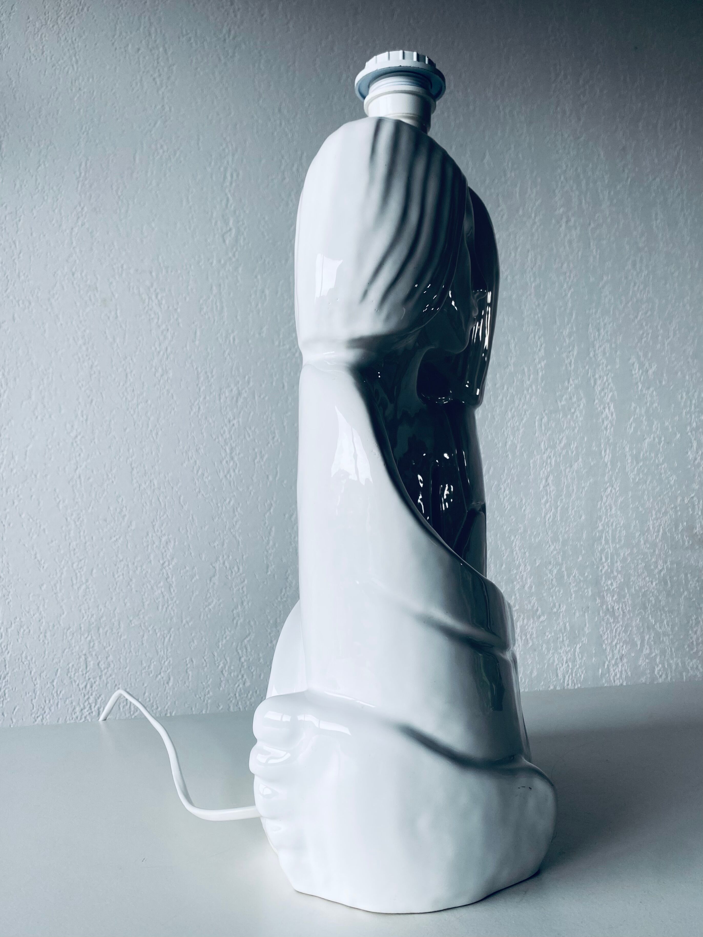 Ceramic entwined couple lamp