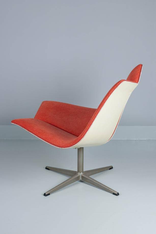 Montreal pavilion chair