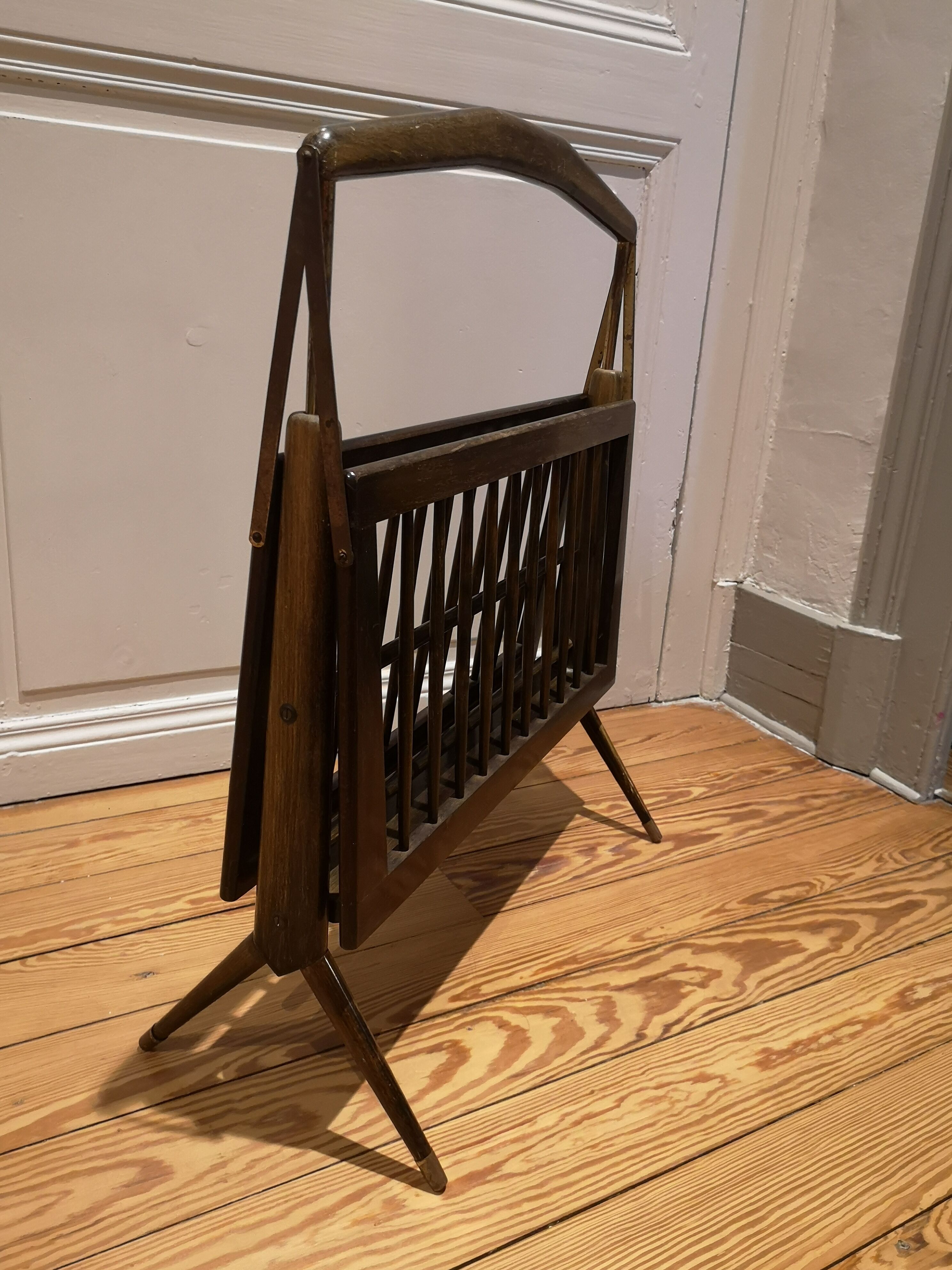 Magazine rack 1960