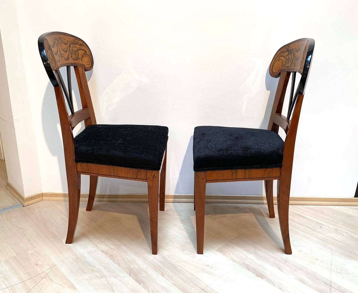 Set of Pair of Biedermeier Shovel Chairs, Walnut, Ink Painting, South Germany, 1830s