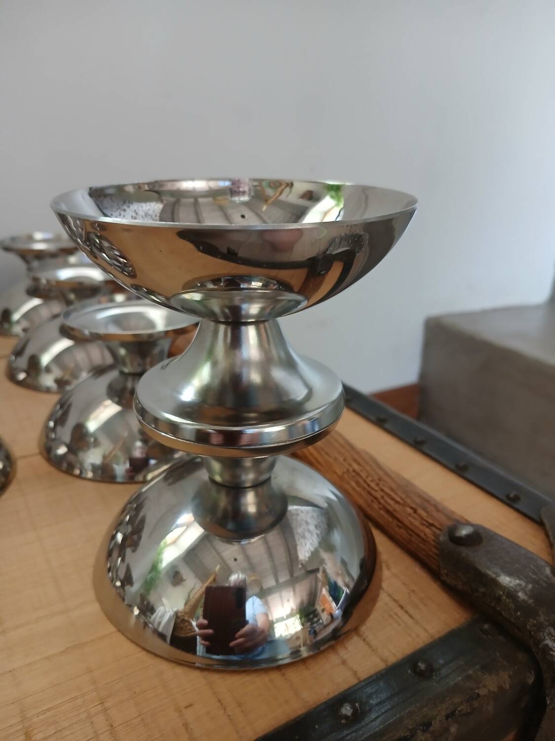 12 coupes à glace anciennes en inox