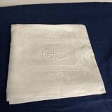 Damask dinner service