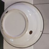 Plat émaillé