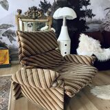 Vintage armchair Saporiti