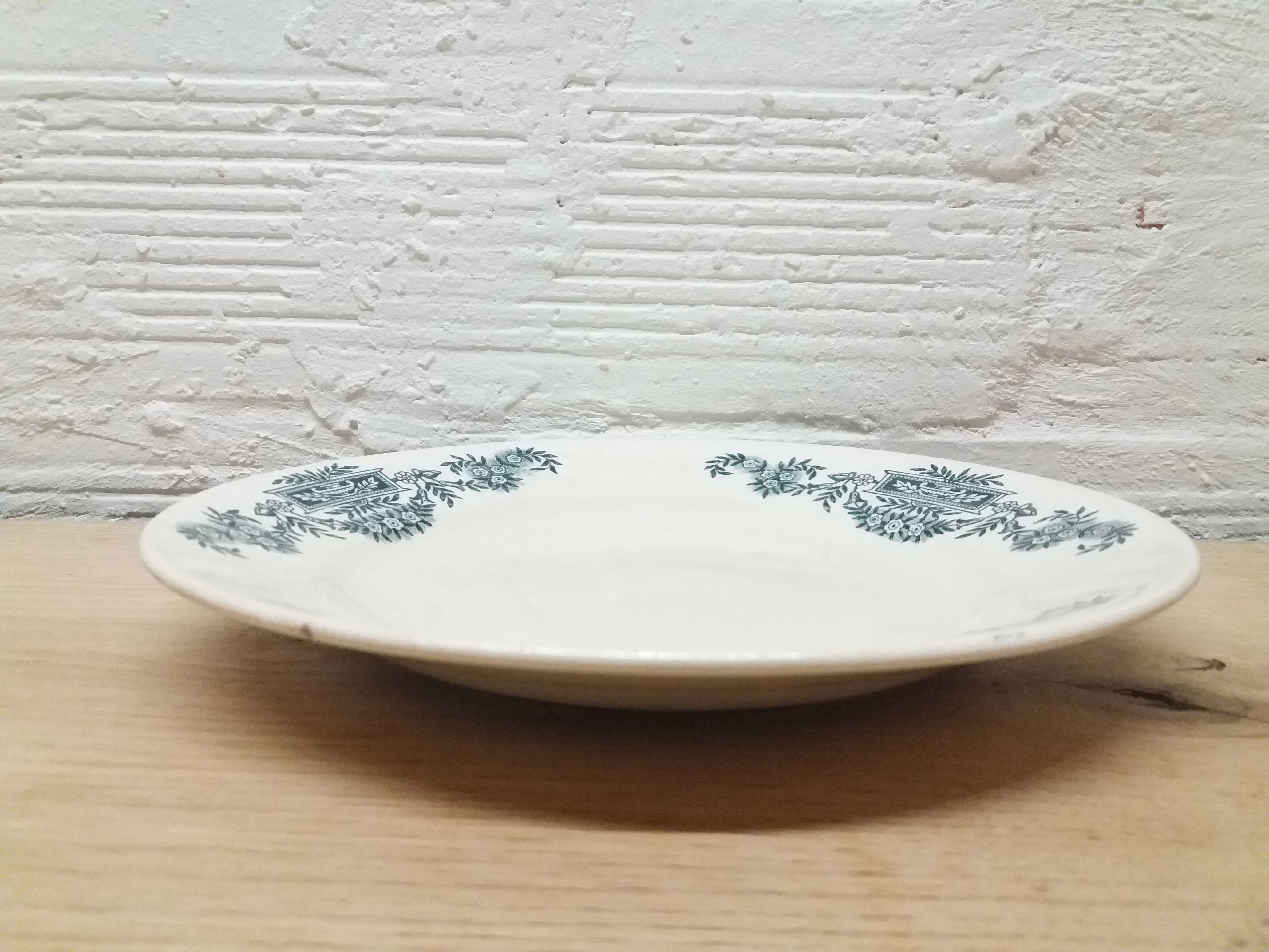 Plate Terre de Fer Longchamp