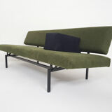 Gijs van der Sluis Model 540 sleeper / sofa, The Netherlands 1960's