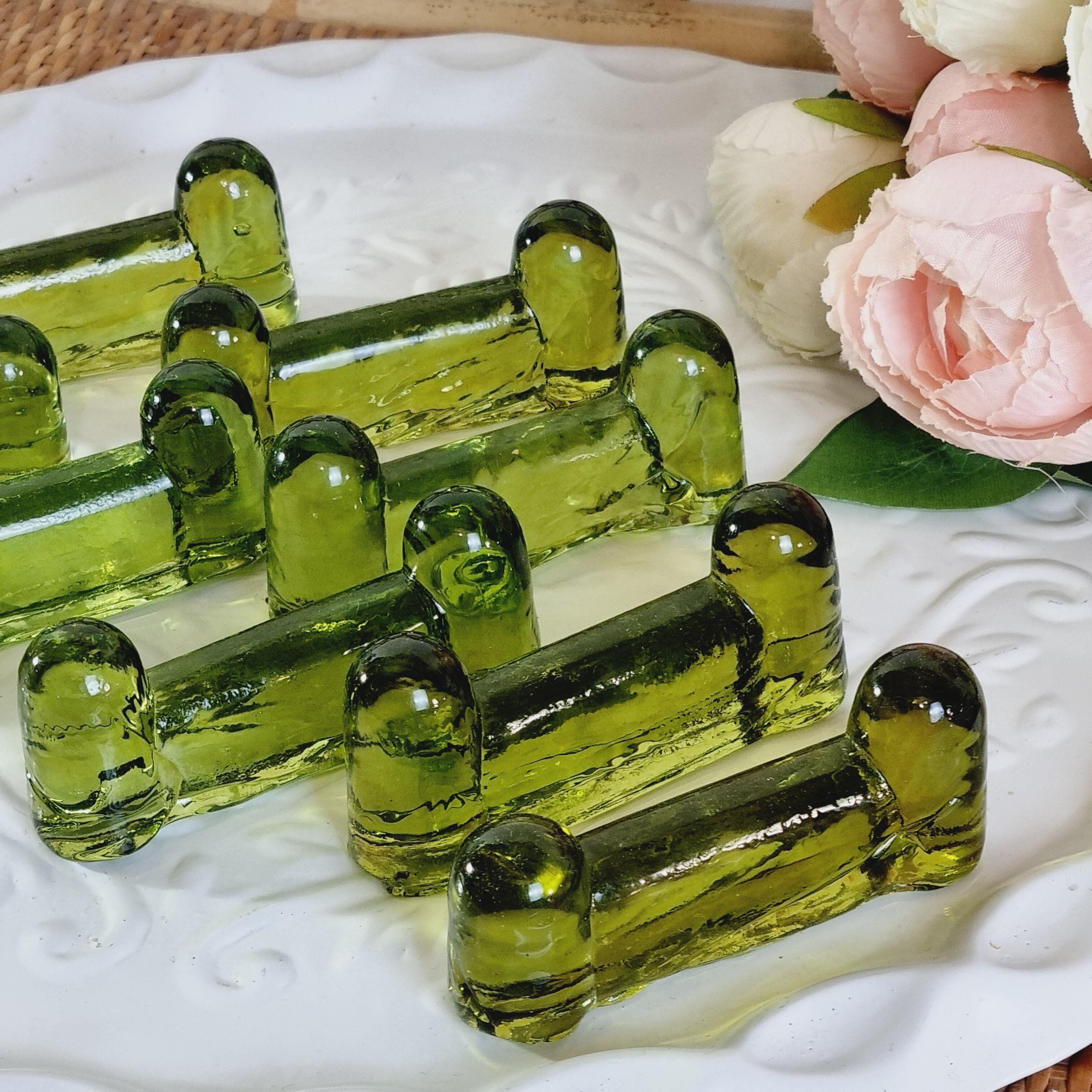 8 knife doors in green glass from BIOT