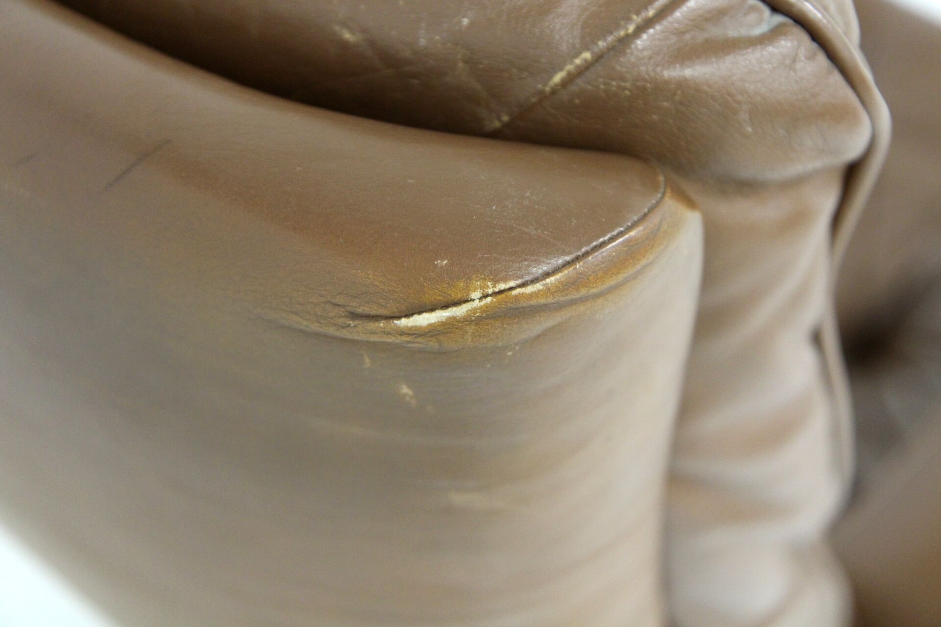 Rotating Scandinavian leather armchair, Swivel Sweden, 1970