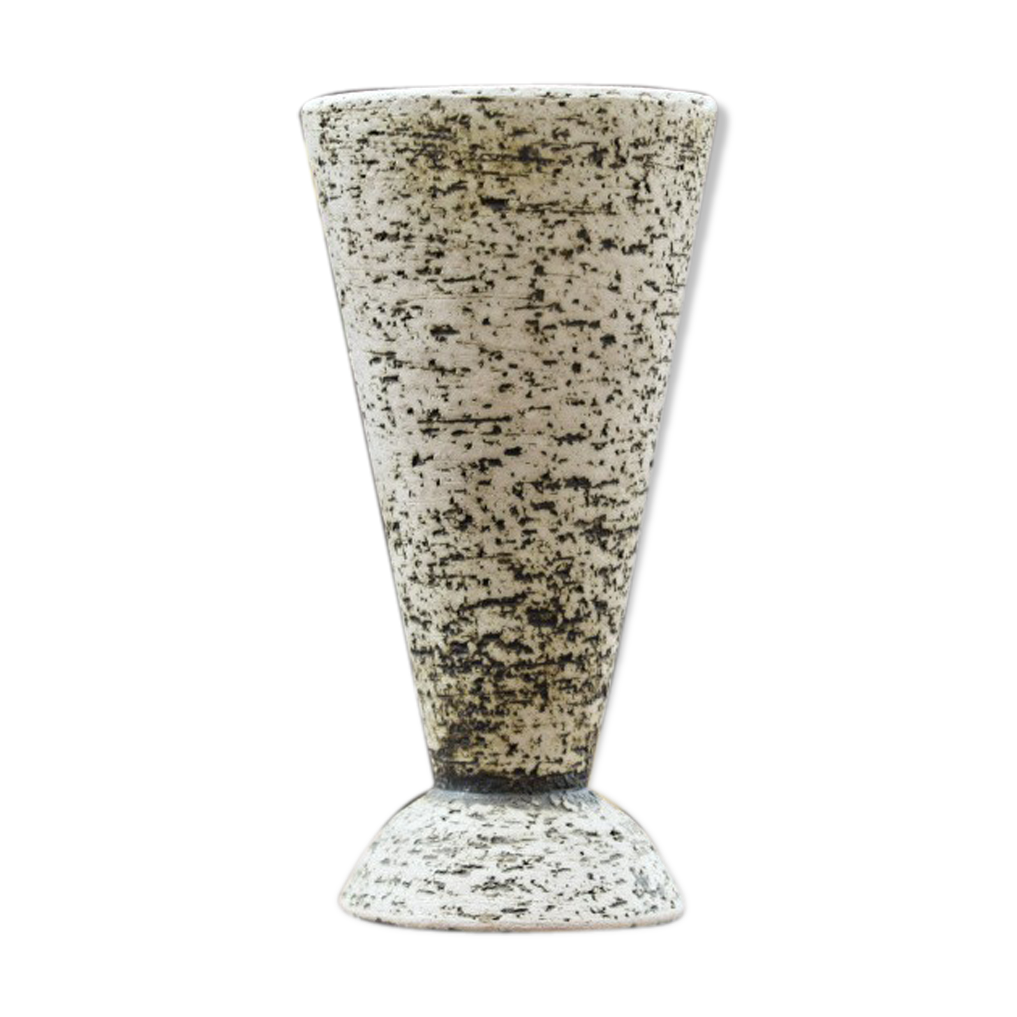 Saint Clement ceramic cone vase