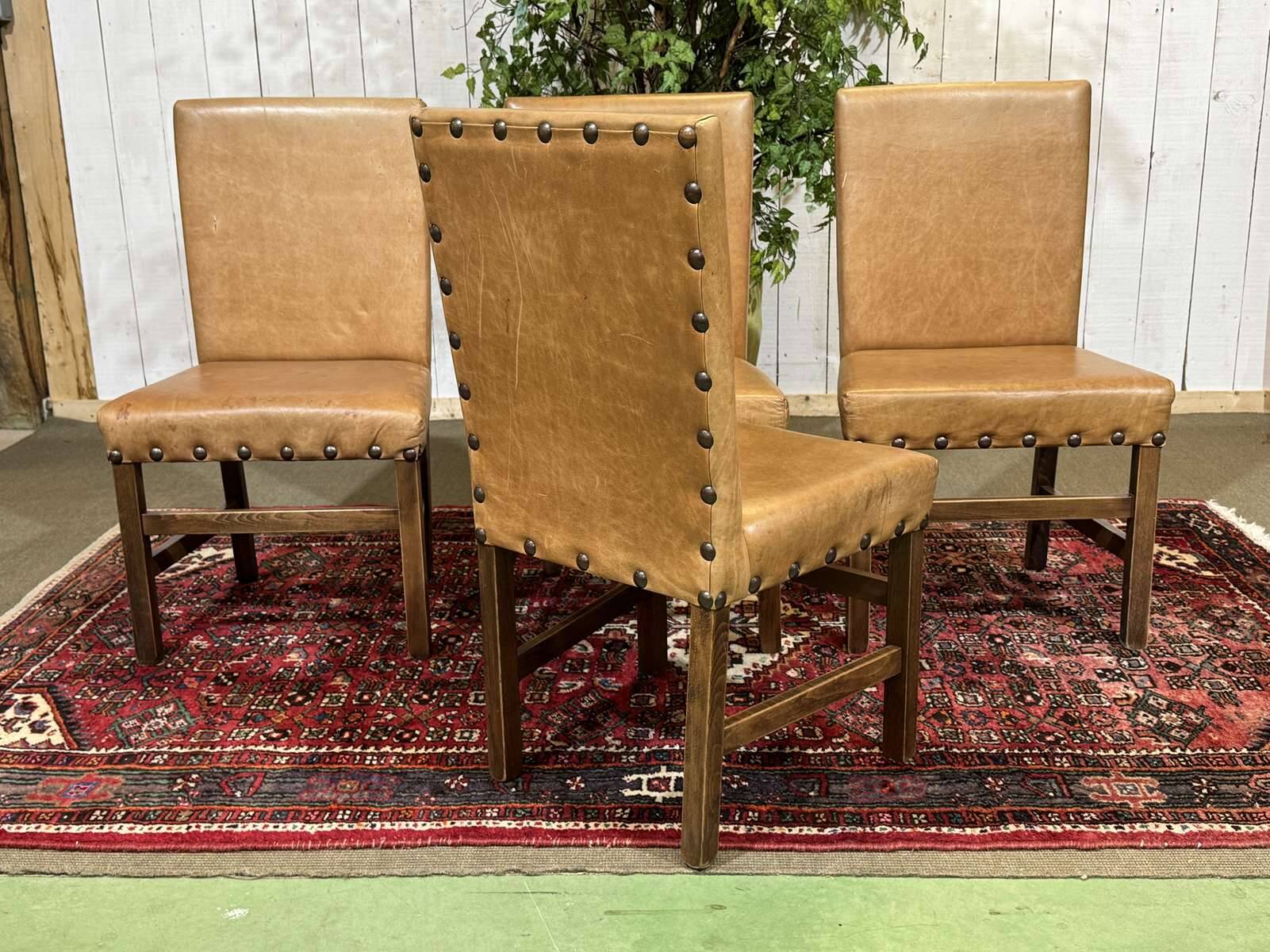 Set of 4 English beech chairs with faux leather from the 1980s.