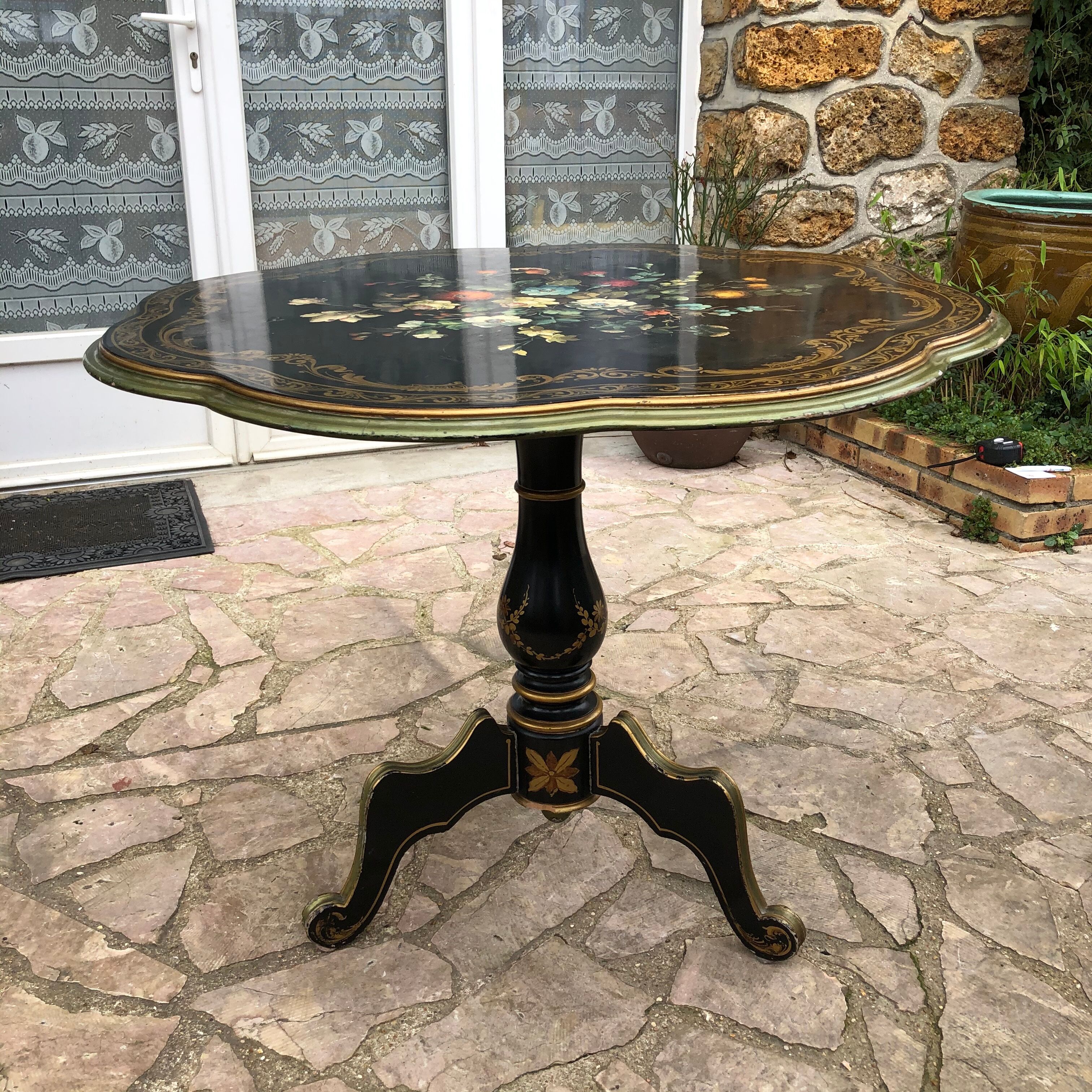 Table ronde à plateau basculant Napoléon III