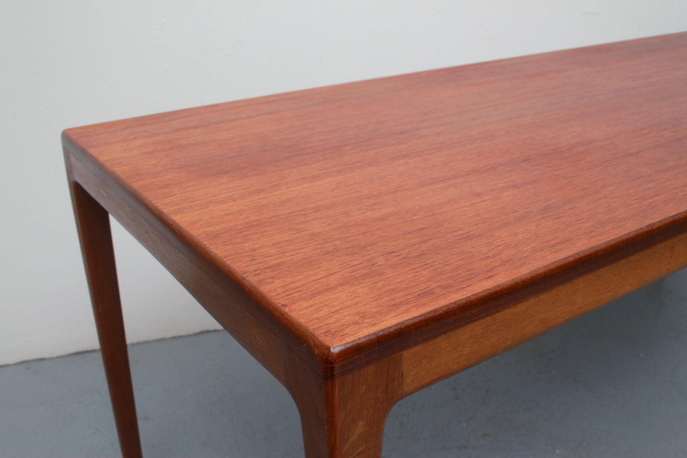 1960s scandinavian coffeetable in teak