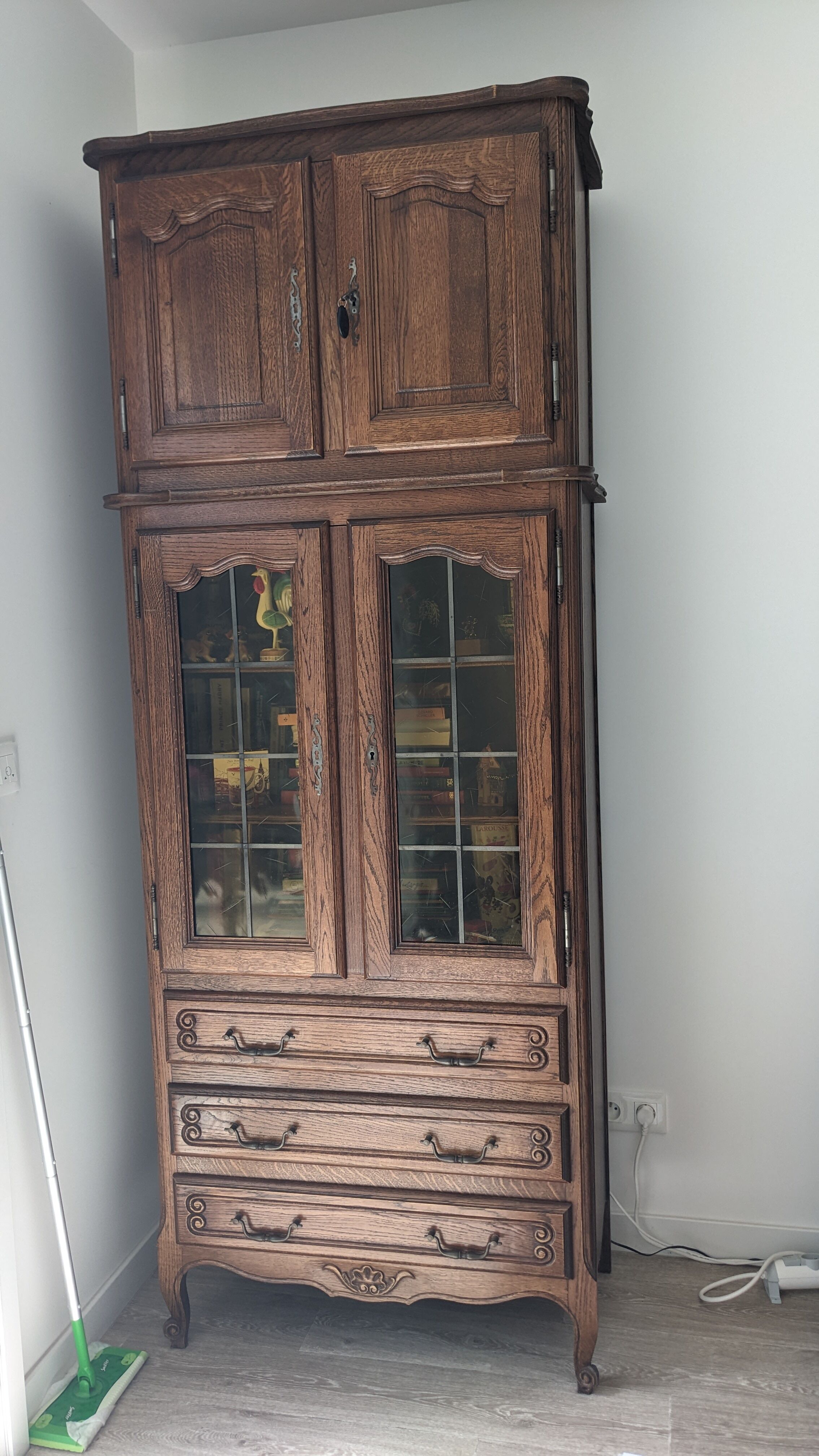 Vaisselier, meuble de rangement