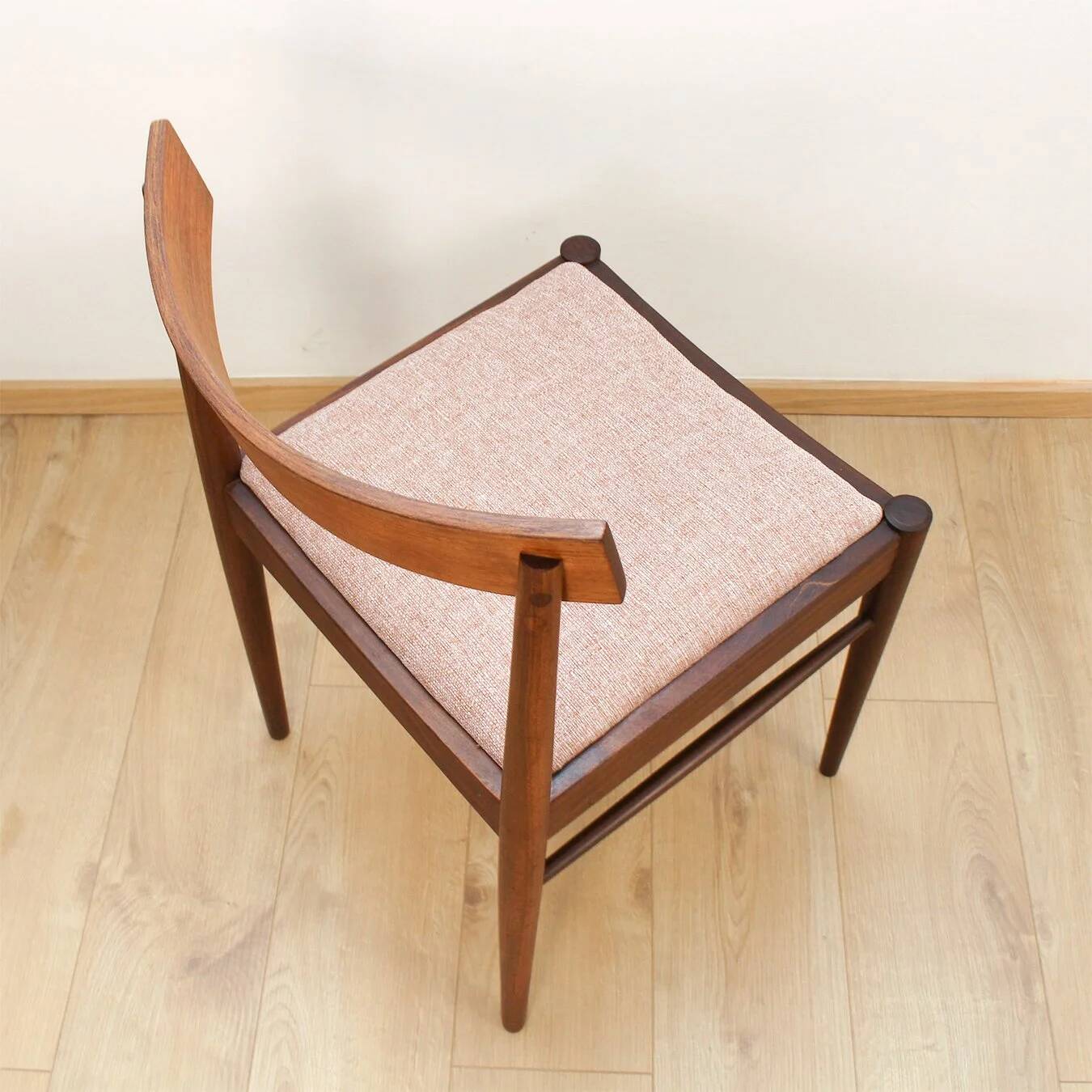 Set of 2 teak chairs by Wiesner-Hager.