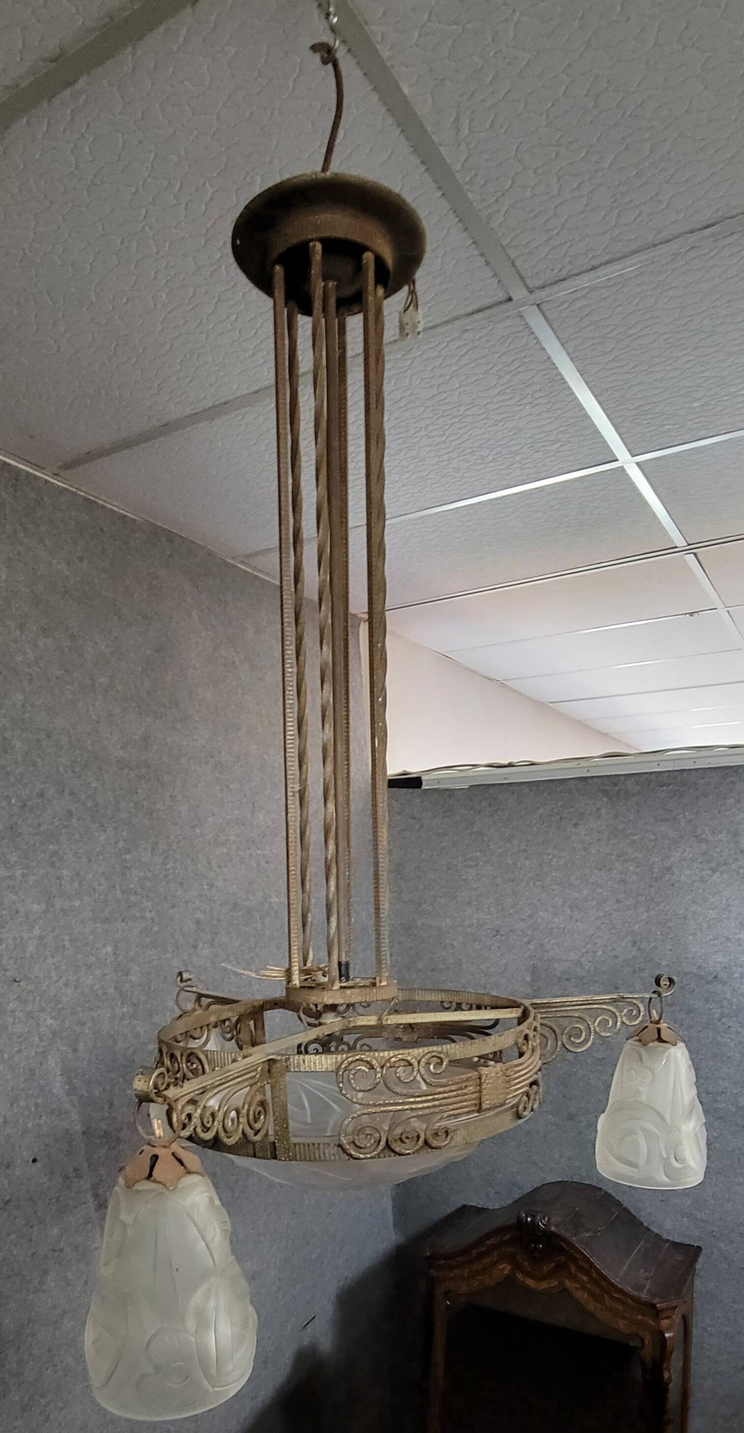 Large Art Deco chandelier, made of finely wrought wrought iron.