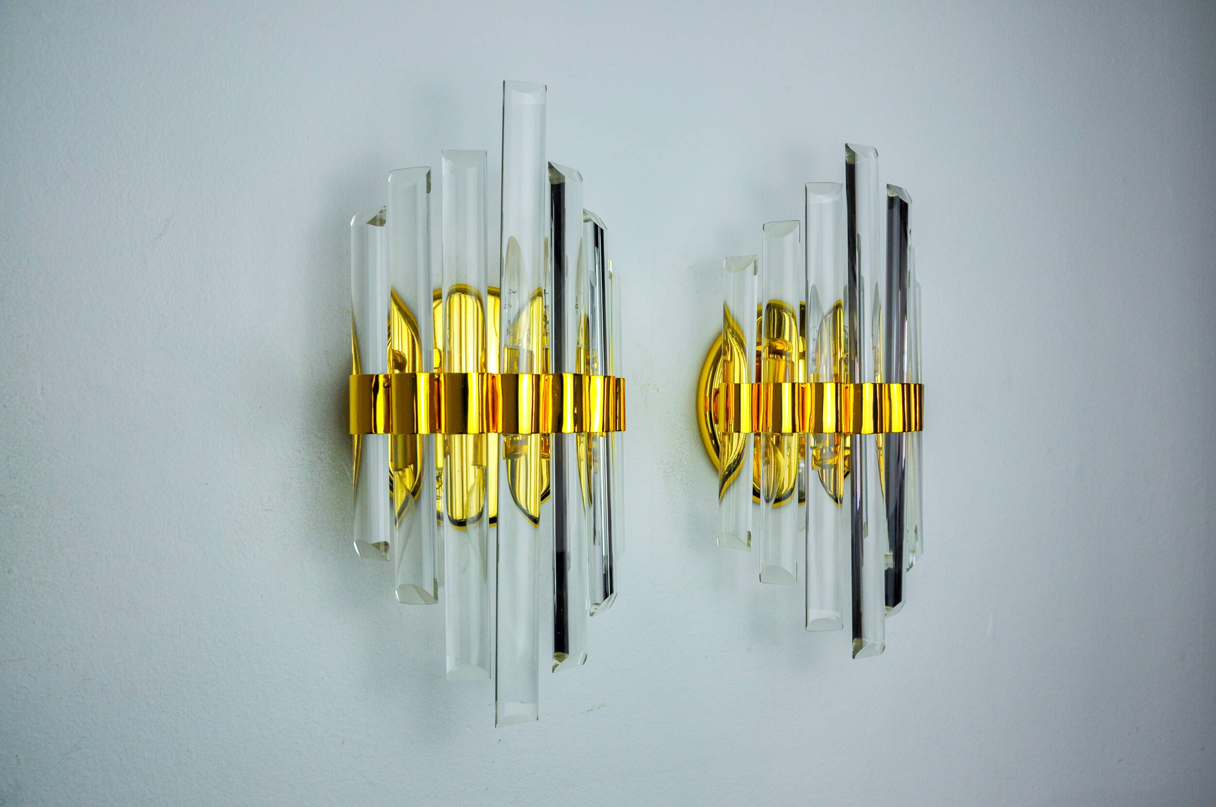 Pair of Venini Murano glass wall lights Italy 1970