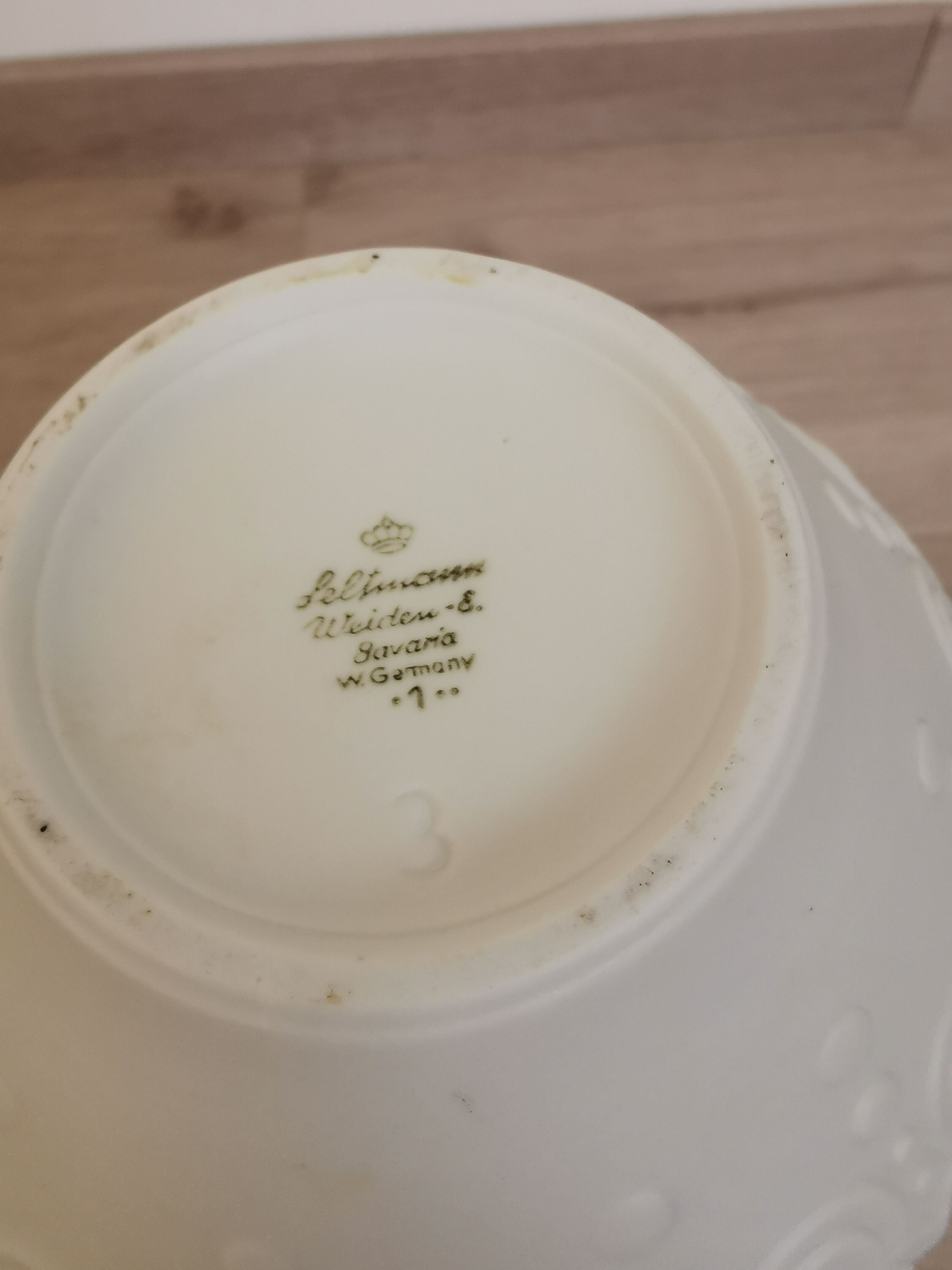 Vase biscuit Bavaria WGermany Seltmann