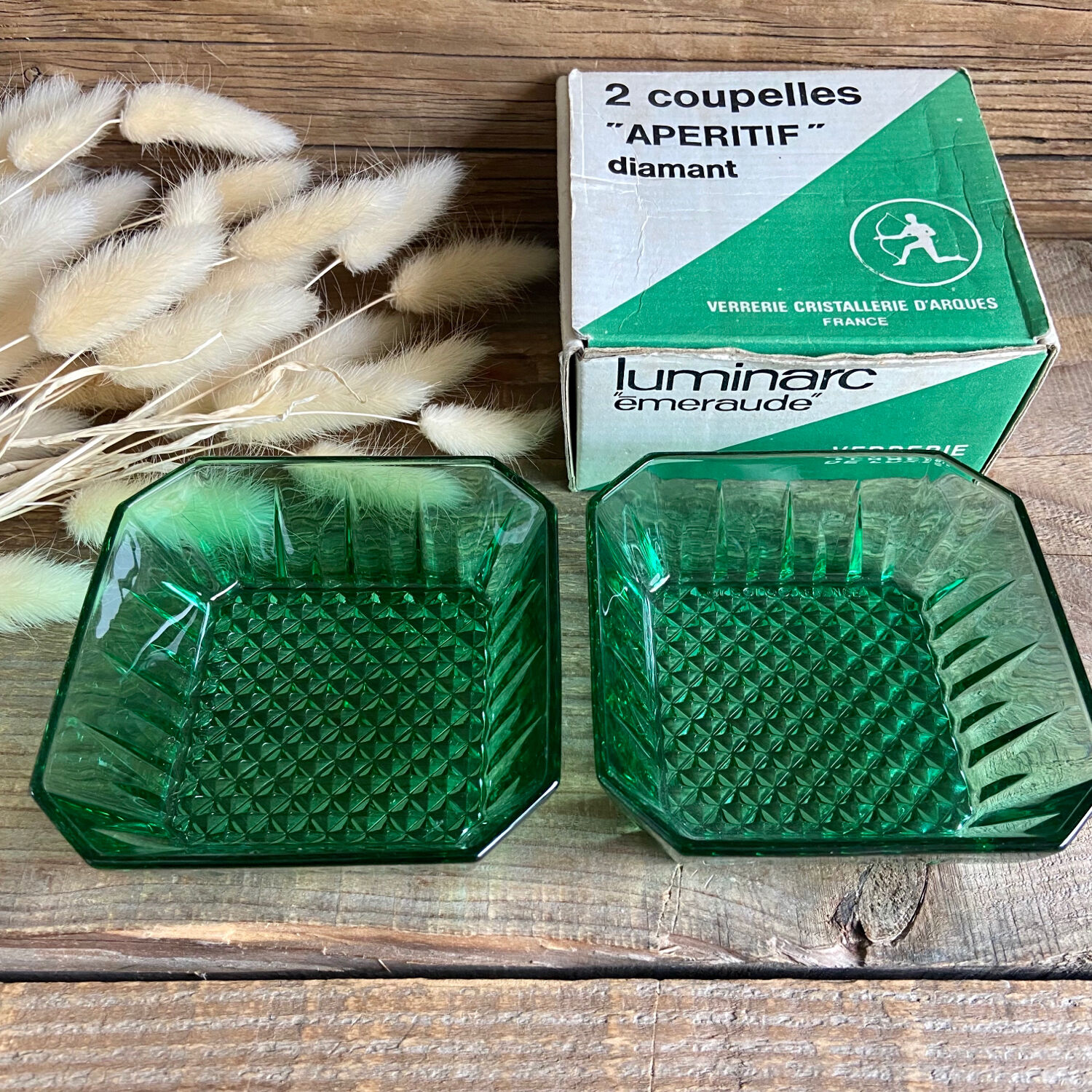 2 vintage emerald Luminarc bowls