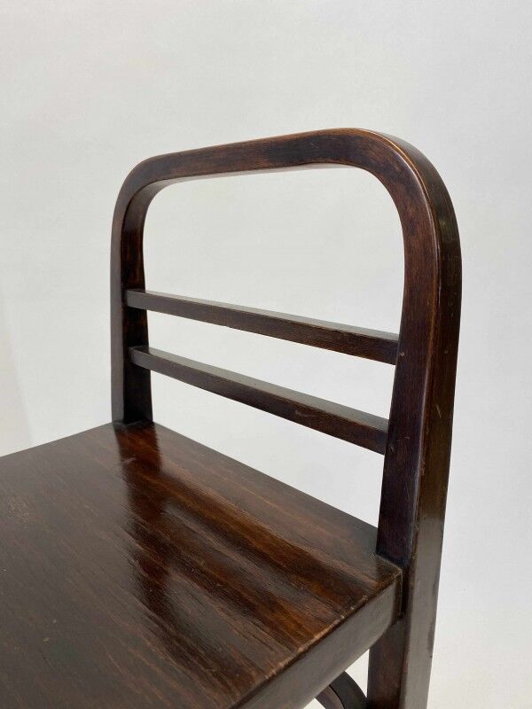 Secession causeuse no.6614 by Thonet