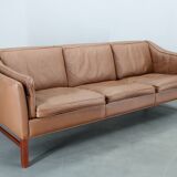 Canapé 3 places danois des années 1970 en cuir marron avec structure en hêtre