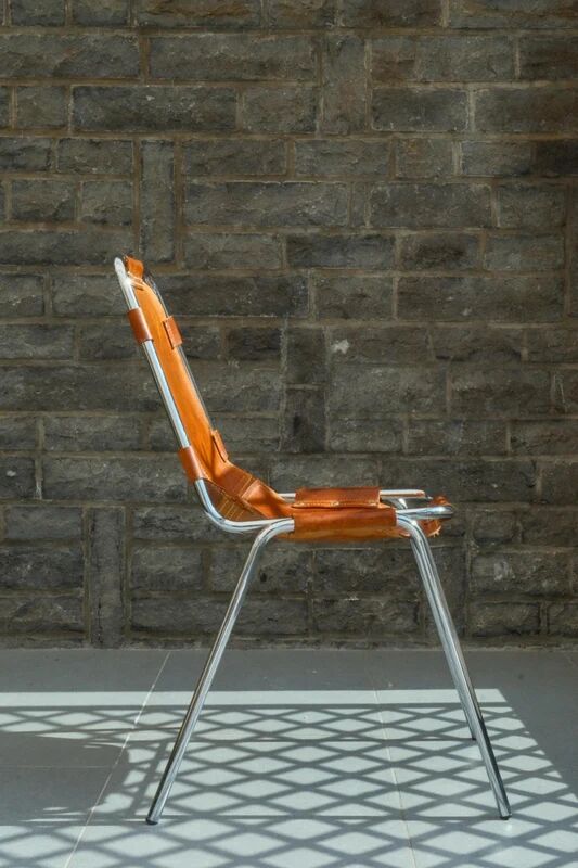 Chair Les Arcs Charlotte Perriand – Vintage patinated leather from the 60s/70s