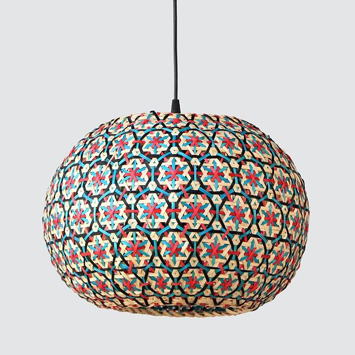 Globe bamboo lamp